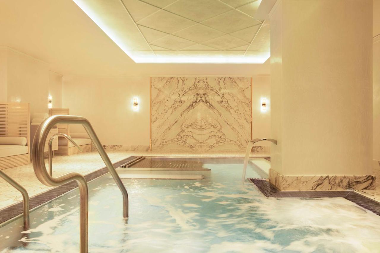 Hotel Barriere Fouquet'S New York Exterior photo